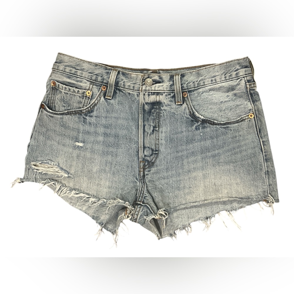 Women’s Levi 501 cutoff shorts / jorts / booty shorts size 33”